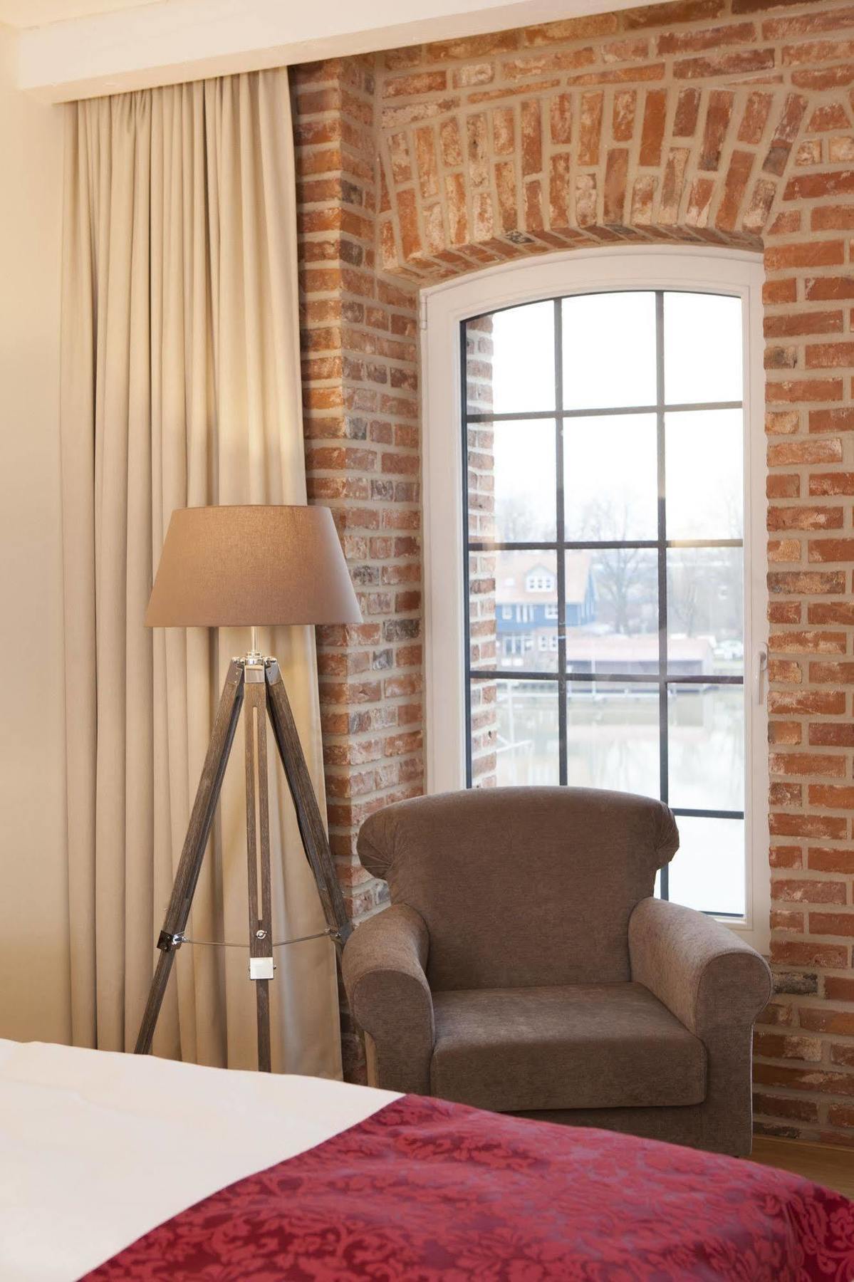 Hotel Hafenspeicher Leer Extérieur photo